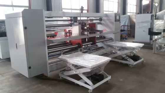 Двойник Semi автоматической крупноразмерной рифленой коробки шить покрывает пригвождать машину
