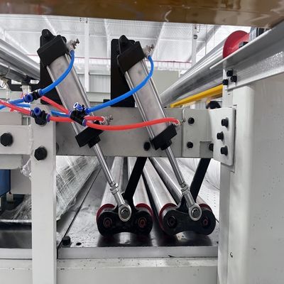 Линия производства гофрокартона с двухсторонним гофрированием 180 м/мин с пневматической прижимной плитой и двумя пропорциональными клапанами