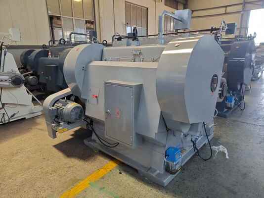 Semi Automatic Corrugated Carton Die Cutting Machine with Four Insurance Parts and Electric Suction Plate Brake Clutch